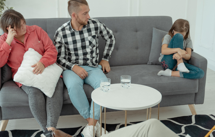 individuals-couples-families-can-access-counselling-services